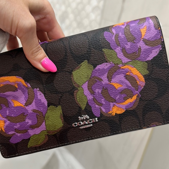 Coach Handbags - BRAND NEW PURPLE FLORAL COACH CLUTCH / CROSSBODY SIZE SMALL!